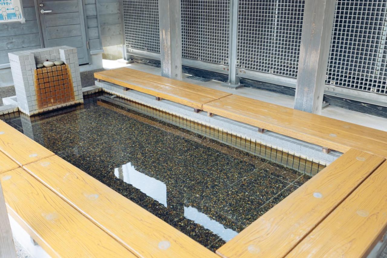 Villa Miyako 源泉かけ流し客室温泉ヴィラ みやこ別邸 Goto Buitenkant foto