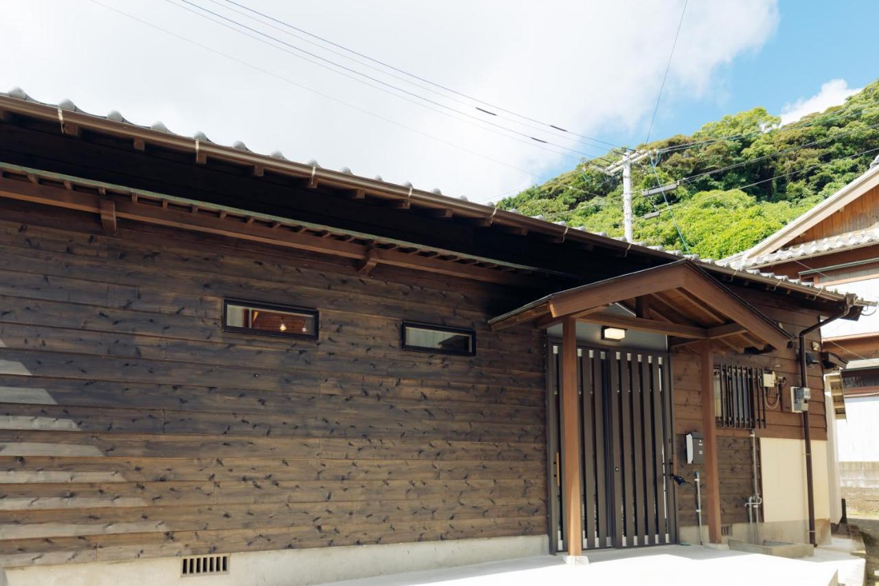 Villa Miyako 源泉かけ流し客室温泉ヴィラ みやこ別邸 Goto Buitenkant foto