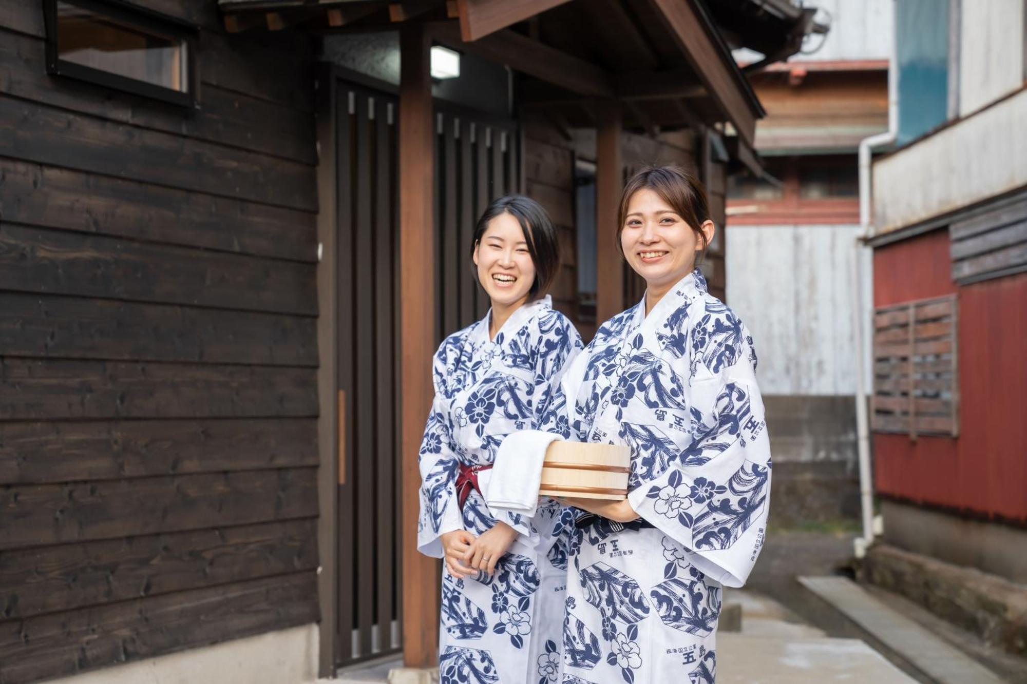 Villa Miyako 源泉かけ流し客室温泉ヴィラ みやこ別邸 Goto Buitenkant foto